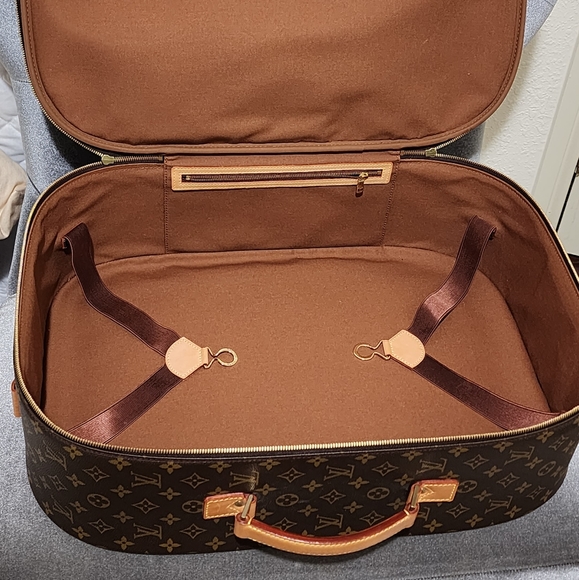 Louis Vuitton Pack All GM - Picture 10 of 16